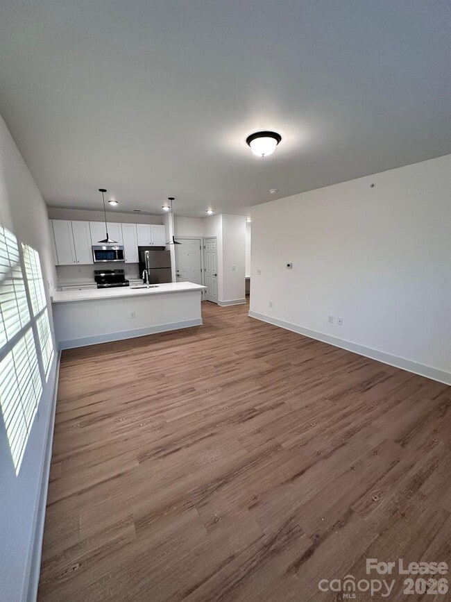 Building Photo - 3515 Markland Dr