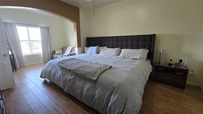 Building Photo - 4085 Shadetree Ln