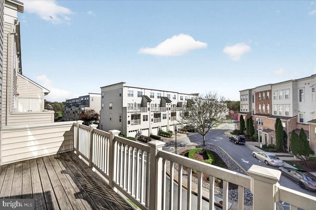Building Photo - 1811b Wheyfield Dr