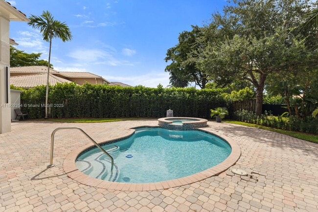 Building Photo - 6358 NW 113th Pl