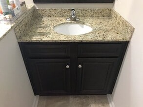 Building Photo - Spacious 4 Bedroom Home Located in Jacob's Creek!