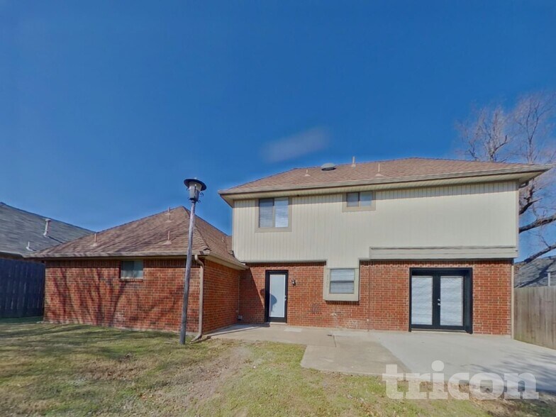 Building Photo - 8406 Americas Cup