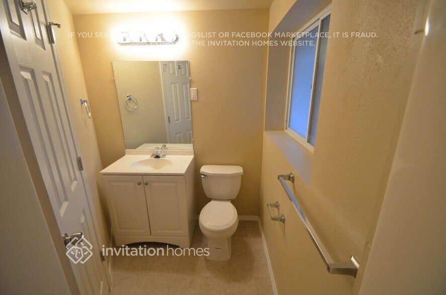 Building Photo - 25110 35th Ave S