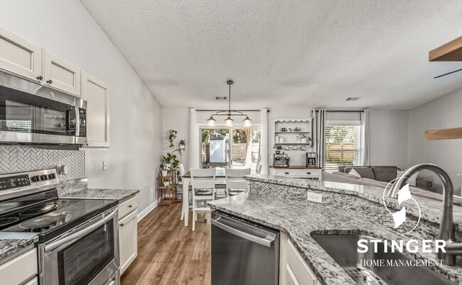 Building Photo - 53 Brindlewood Dr