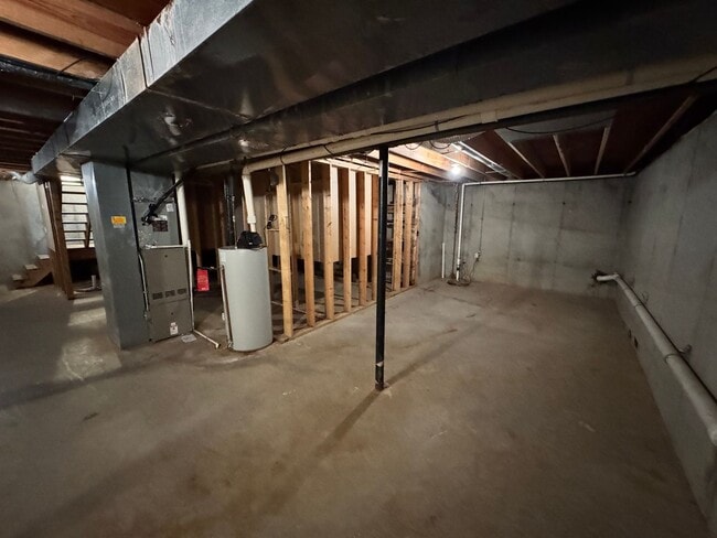 Building Photo - Comfortable 2-Bed, 2-Bath Home