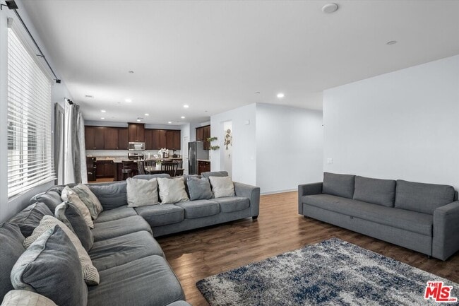 Building Photo - 24944 El Braso Dr