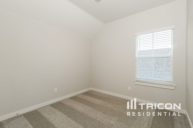 Building Photo - 625 Foxtail Agave St