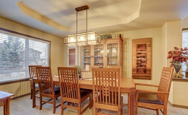 Building Photo - Light-Filled Longmont Gem with Elegant Fin...