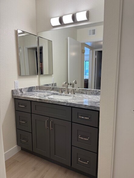 New cabinets and granit counter tops - 2146 W Isabella Ave