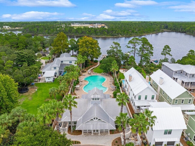 Building Photo - 6 Wilkes Rd