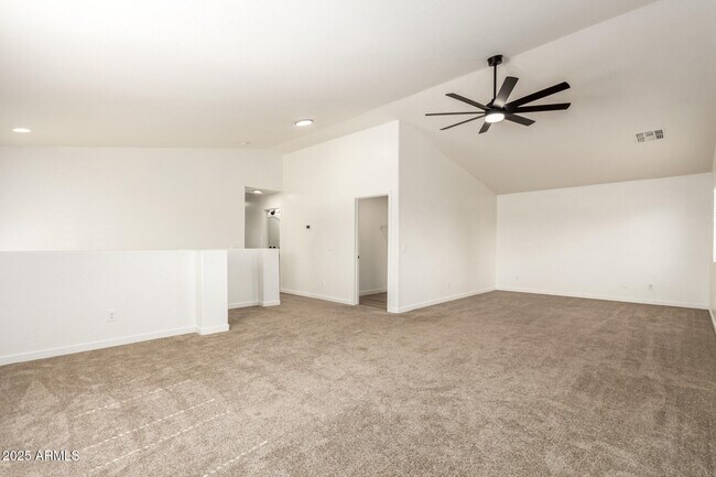 Building Photo - 479 E Dragon Springs Dr