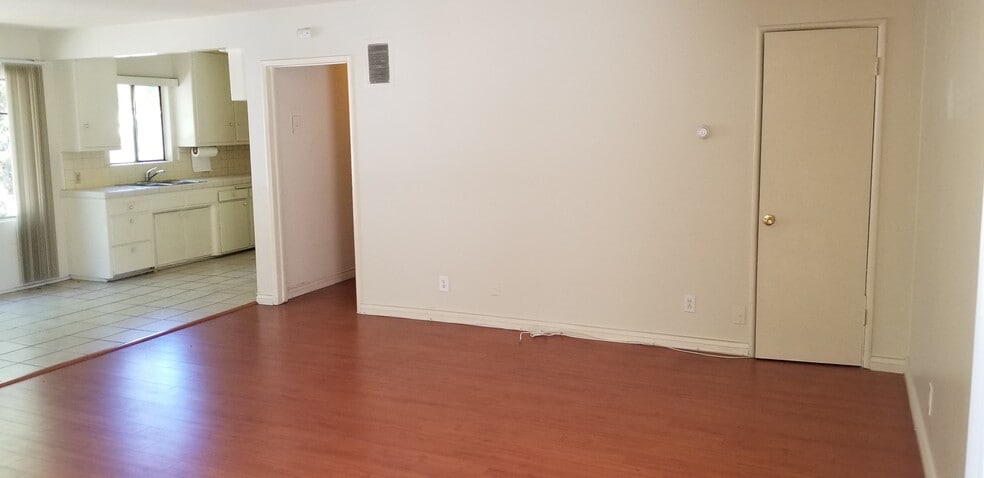 Building Photo - 5763 Laurel Canyon Blvd