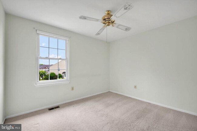 Building Photo - 115 Mulberry Dr