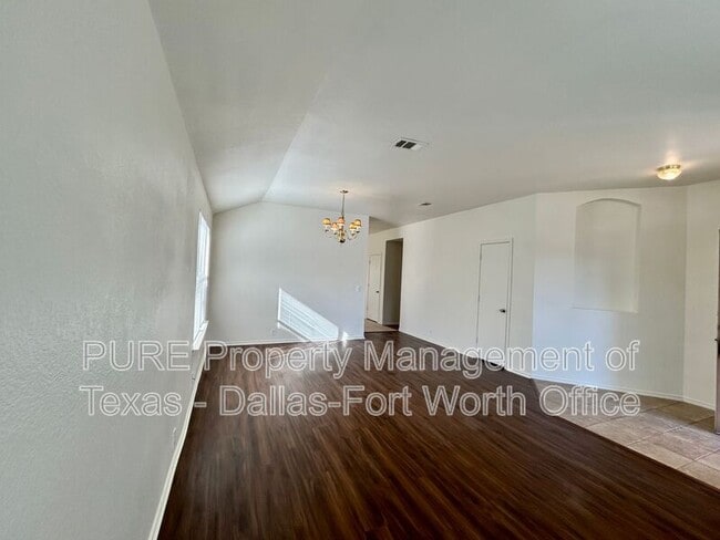 Building Photo - 1717 Wind Dancer Trail