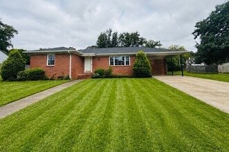 Building Photo - Guntersville, AL Home for Rent!