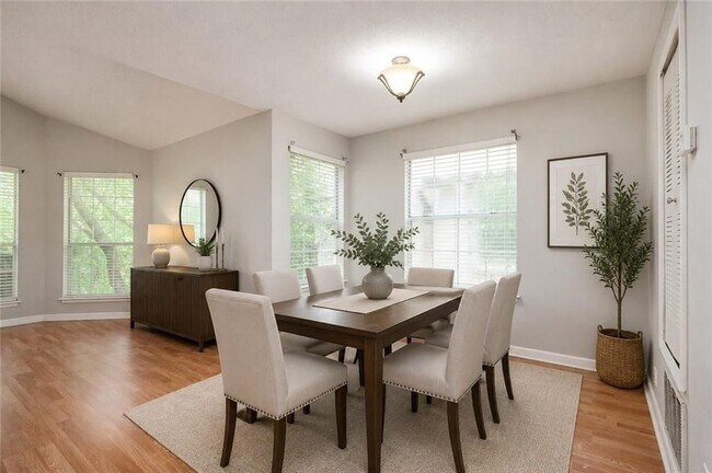 Building Photo - 915 Wentworth Ct