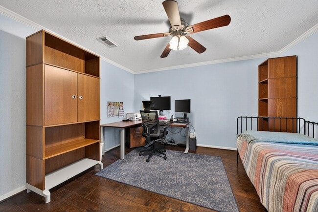 Building Photo - 5618 Bough Ct