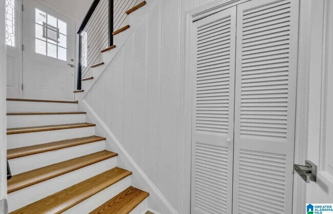 Building Photo - 2836 Vestavia Forest Pl