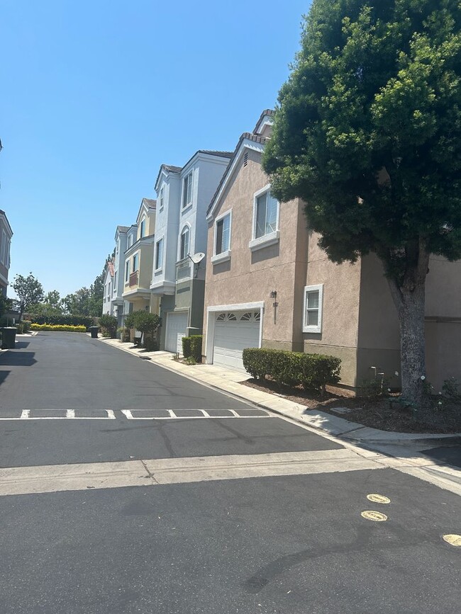Primary Photo - Spacious 2-Story Home in Prime Location