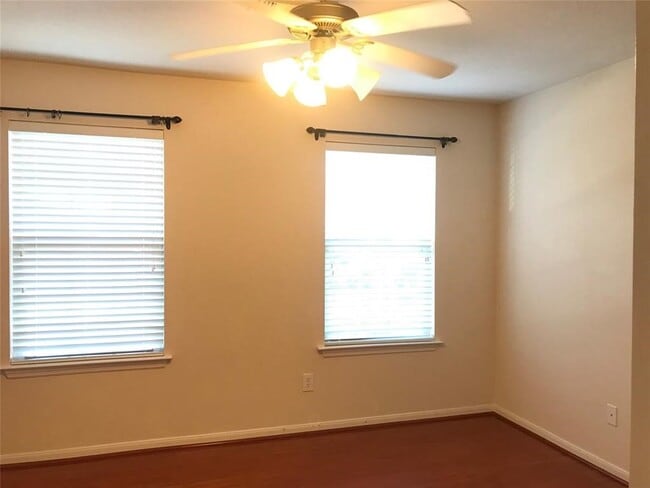 Building Photo - 8318 Golden Harbor