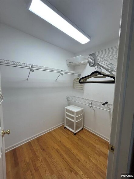 Building Photo - 302 Grand Ridge Dr