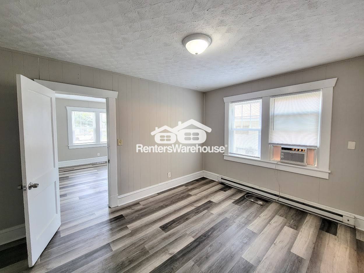 Building Photo - 220 Glendale Ave