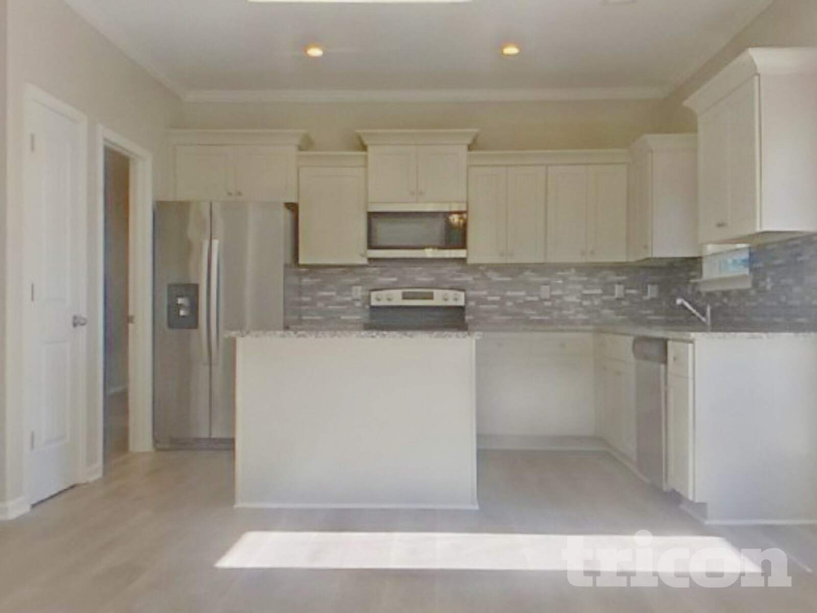 Building Photo - 228 Fieldcrest Dr