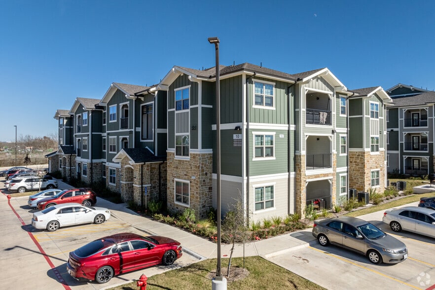 Building Photo - The Element