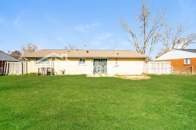 Building Photo - 7414 Cedar Knolls Dr