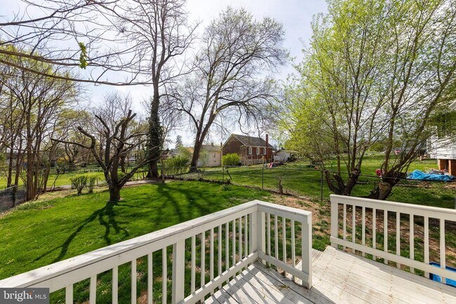 Building Photo - 31 W Southwerk St