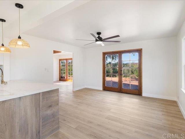 Building Photo - 2980 Los Alisos Dr