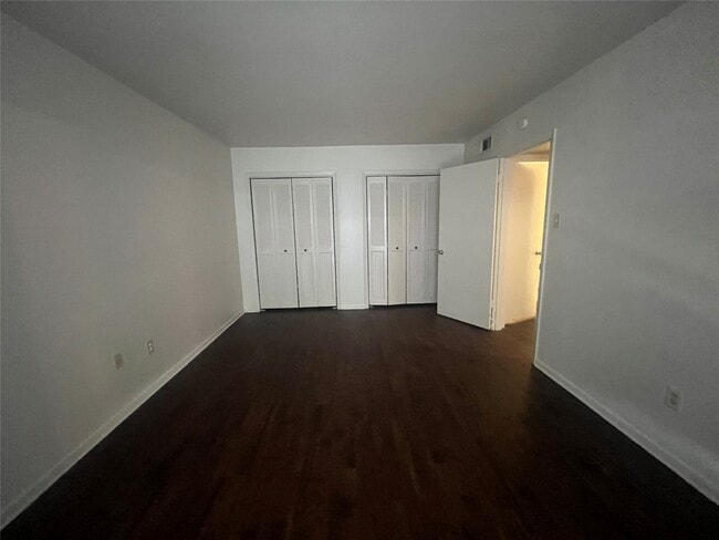 Building Photo - 8529 Hearth Dr