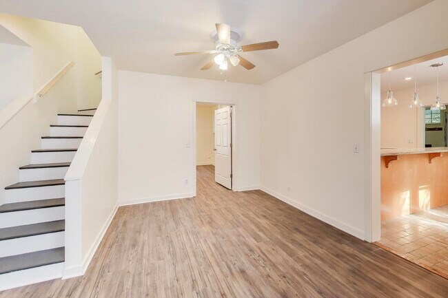 Building Photo - 2643 Poplar Ave