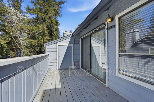 Building Photo - 7102 Cross Creek Cir