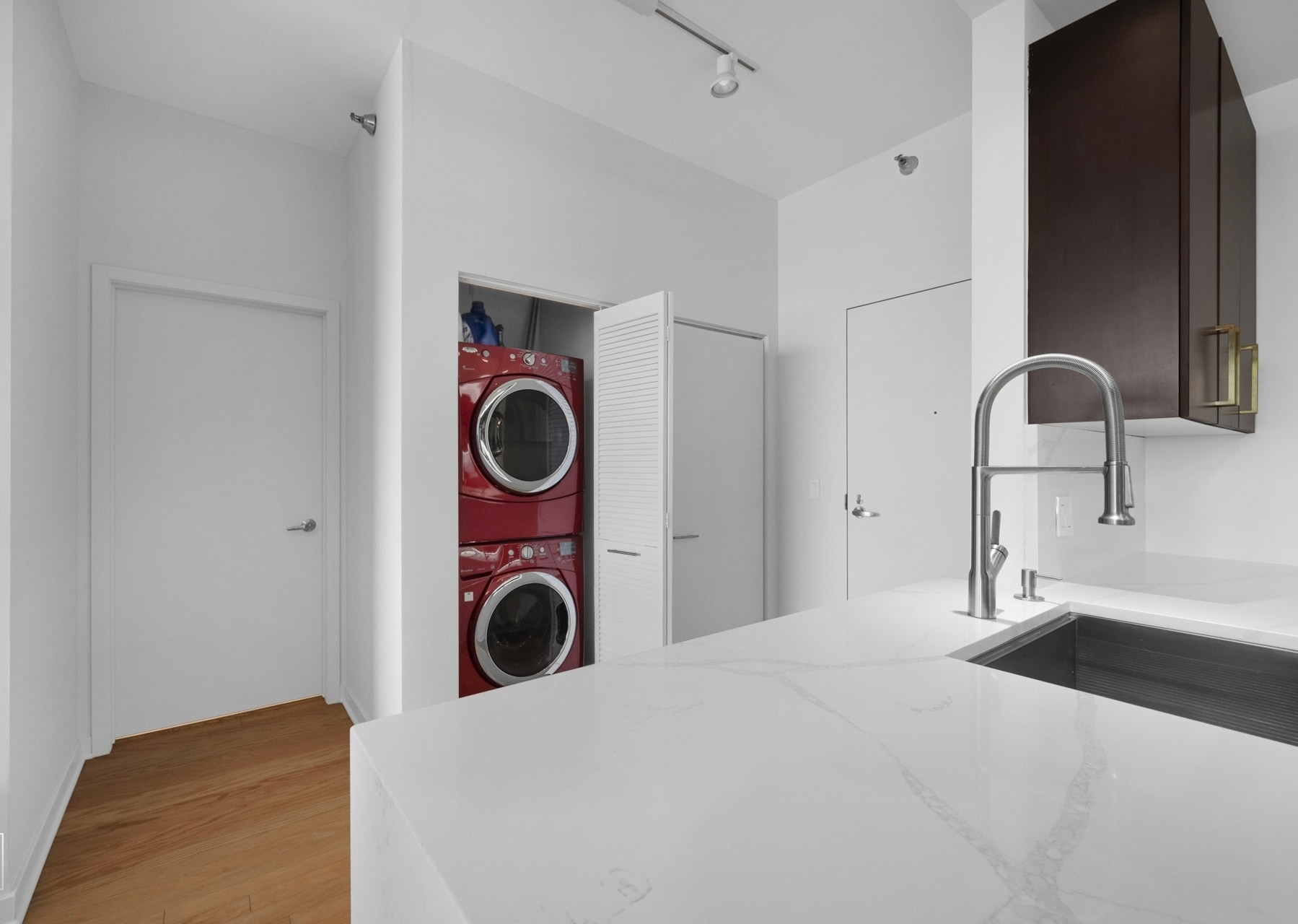 Building Photo - 303 W Ohio St