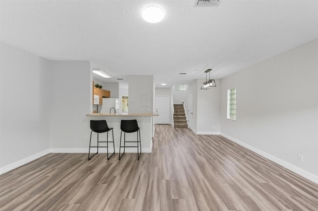 Building Photo - 16045 Emerald Cove Rd