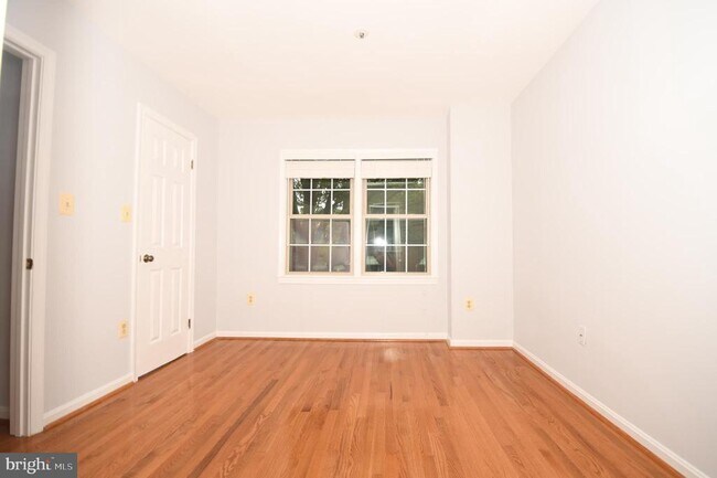 Building Photo - 601 N Tazewell St