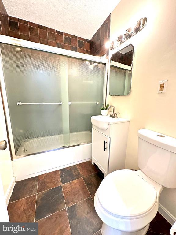 Building Photo - 3829 Hamilton St