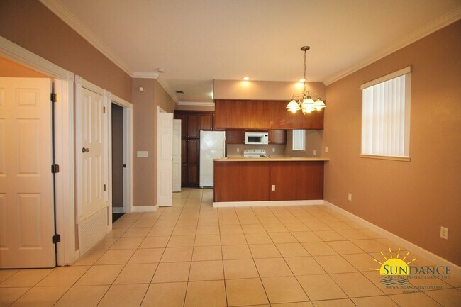 Building Photo - Great 2 Bedroom Unit in Fort Walton