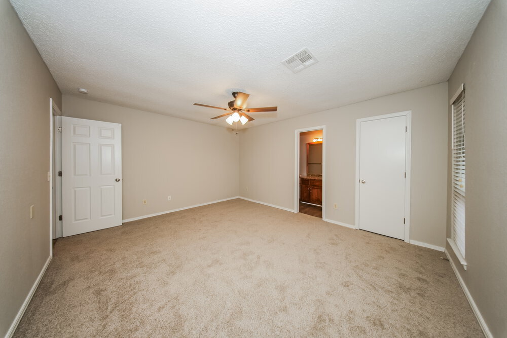 Building Photo - 11032 N Eagle Ln