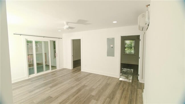 Building Photo - 4589 Orchid Dr