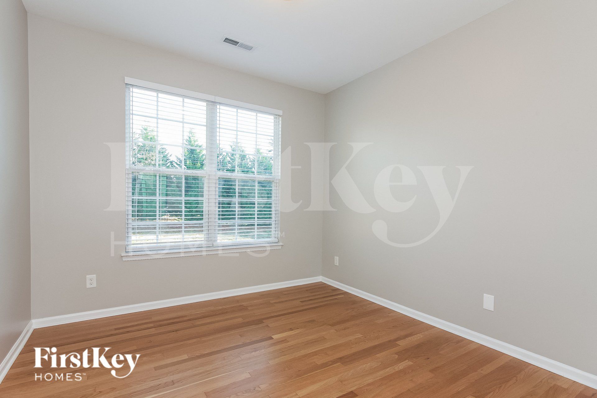 Building Photo - 8524 Ridgeline Ln