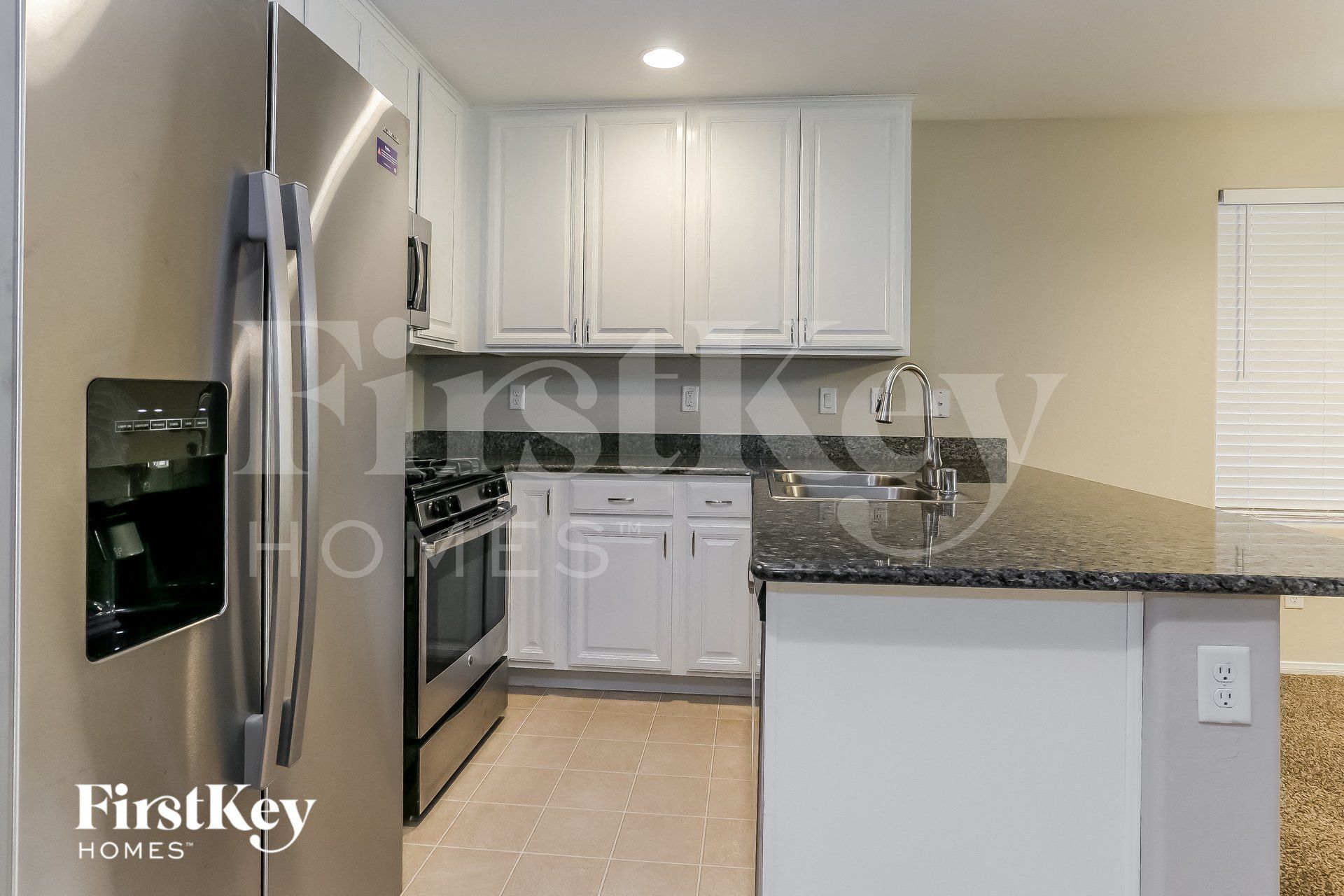 Building Photo - 8933 Hand Painted Ct