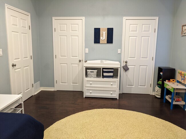 Building Photo - 105 Flathead Lake Dr