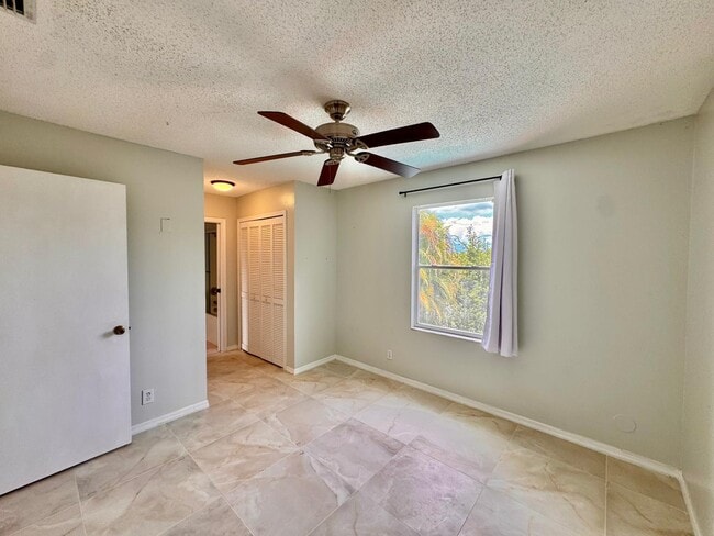 Building Photo - 2698 Linkside Dr