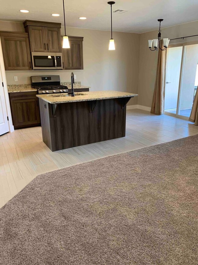 Building Photo - Desert Hills Townhomes, Location, location...
