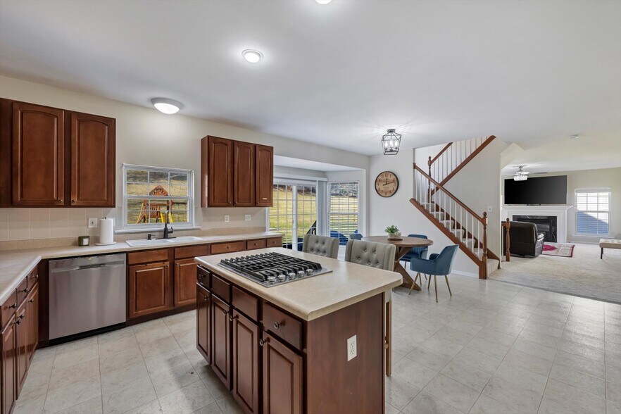 Building Photo - 2125 Wildwood Meadows Ct