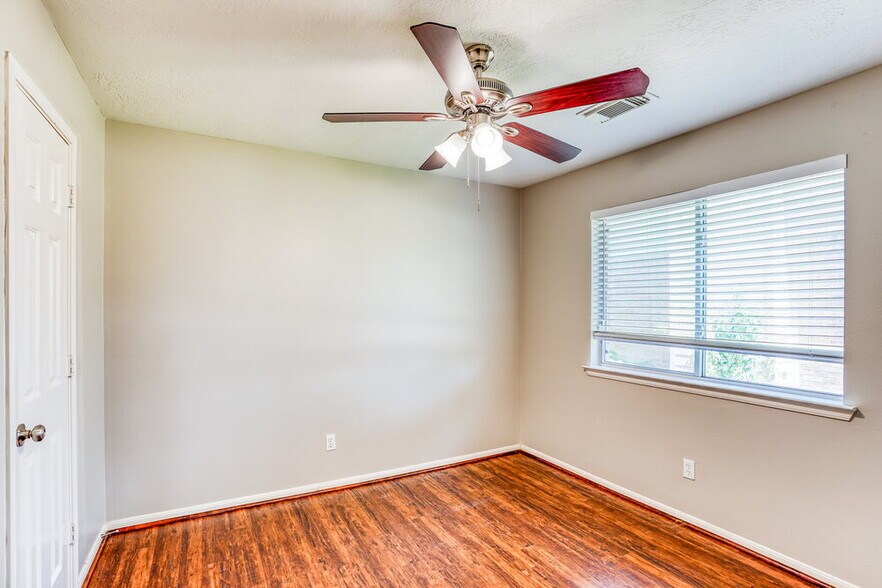 Building Photo - 6614 High Stone Ln