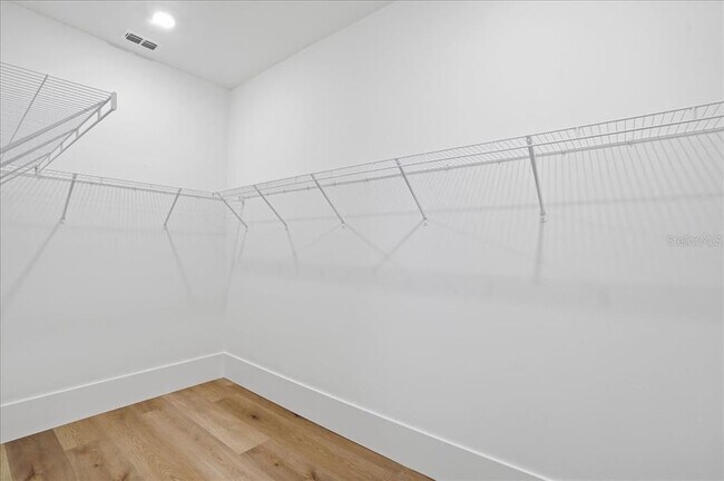 Building Photo - 15165 Serene Shrs Lp