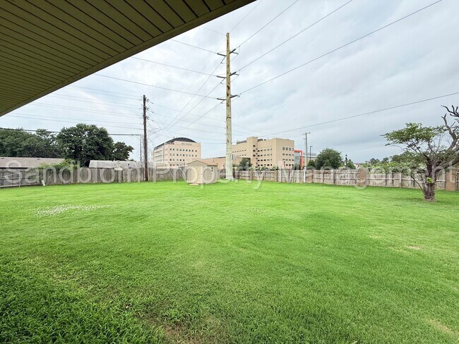 Building Photo - FOR LEASE | Downtown Tulsa | Available NOW!
